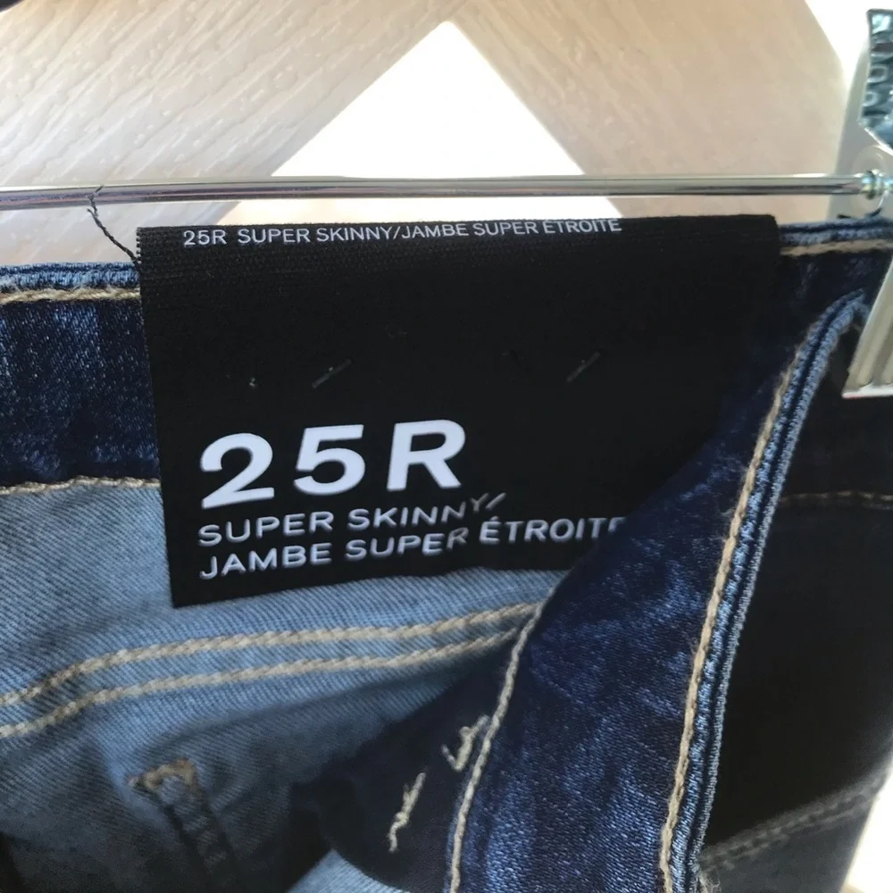 Armani Exchange Super Skinny J01 Jeans - Picture 9 of 10